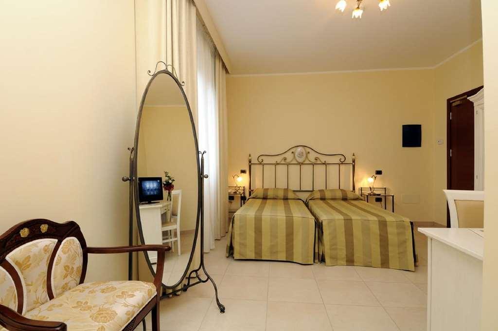 Hotel Villa Fiorita Giulianova Quarto foto